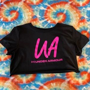 Cropped Under Armor T-Shirt
